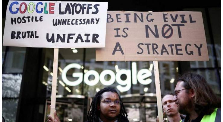 google-staff-protesting-mass-layoffs-in-london-urdupoint