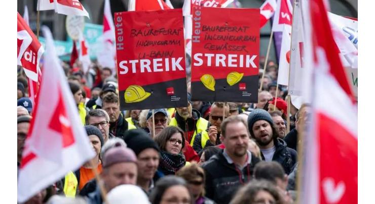 German Railway Union Announces Plans to Go on Strike After Ultimatum Expires on Monday