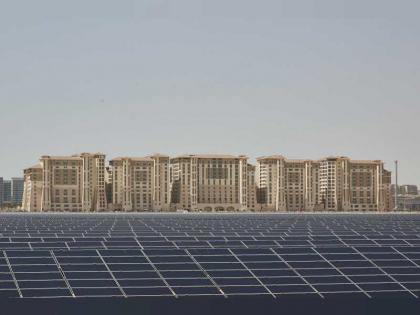استثمارات الإمارات في الطاقة المتجددة... مشاريع رائدة تعزز حلول الاستدامة محلياً وعالمياً