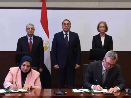 مصر توقع مذكرة تفاهم بشأن الربط  الكهربائي مع أوروبا عبر إيطاليا