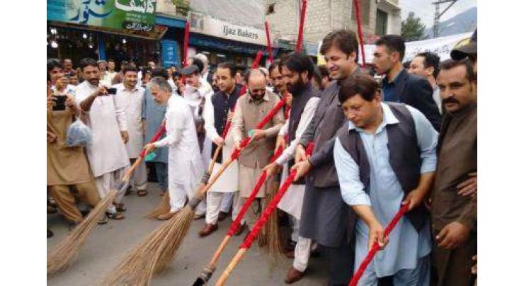 DC emphasizes on Gilgit city's cleanness, beautification
