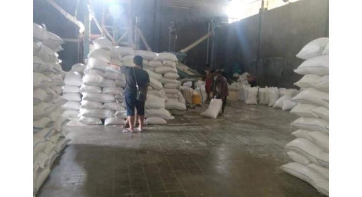 Warehouse of rice caved in
