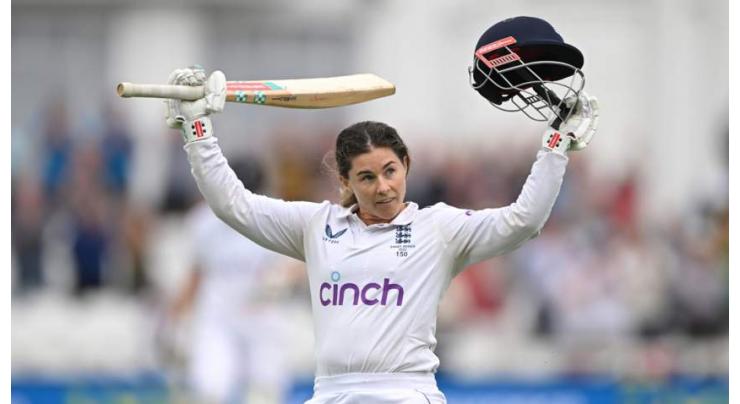 England strike back in women's Ashes thanks to Beaumont's century

