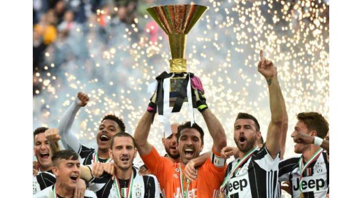 "You became THE goalkeeper" - tributes to Buffon as he retires
