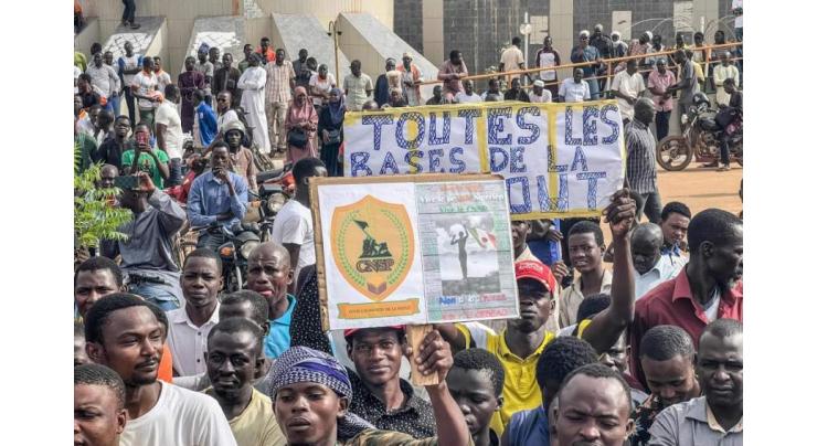 Coup backers rally across Niger
