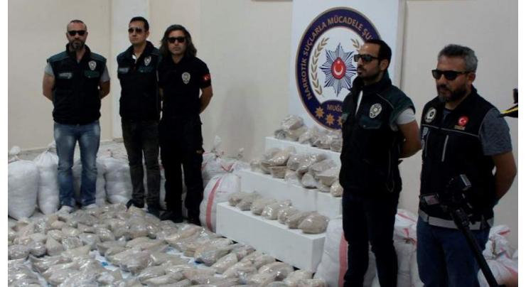 Police seize nearly 450-kg drugs in Trkiye's Istanbul
