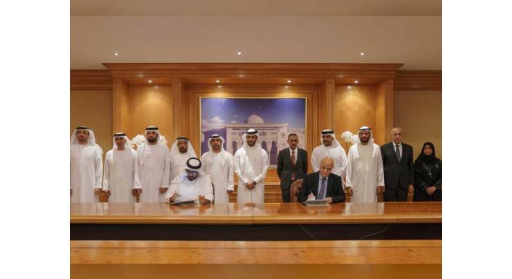 Sultan bin Ahmed witnesses signing of agreement between UoS, ERC