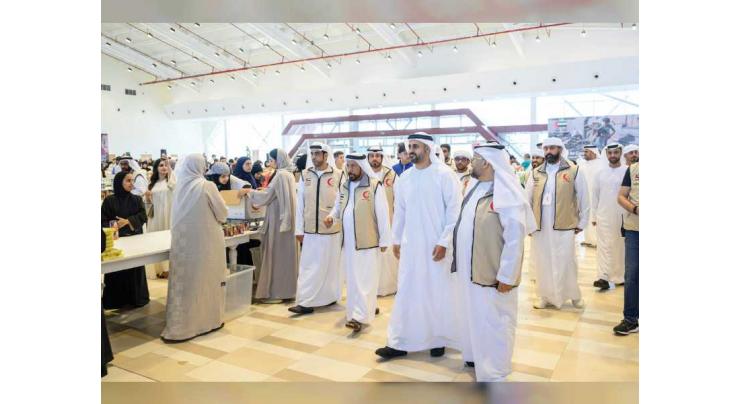 Theyab bin Mohamed bin Zayed visits Tarahum - for Gaza campaign centre in Abu Dhabi