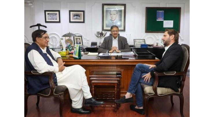 Shahid Afridi holds meeting with PCB chairman