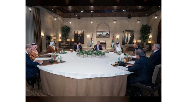 King of Jordan receives Abdullah bin Zayed and ministers participating in Arab coordination meeting
