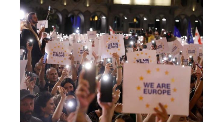 Tens of thousands rally in Georgia to celebrate EU candidate status