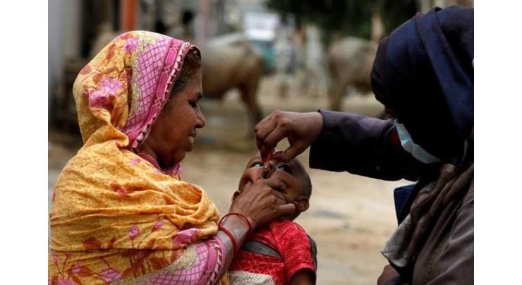DC Mardan reviews ongoing anti-polio campaign