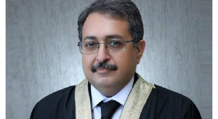 Journalists should do court reporting with more responsibility:  Islamabad High Court's (IHC) Chief Justice Aamer Farooq