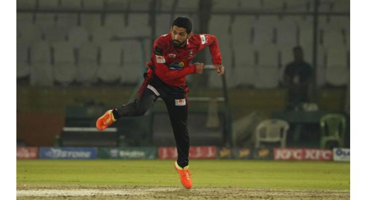 Lahore Qalandar's Sikandar Raza fined for violation of code of conduct