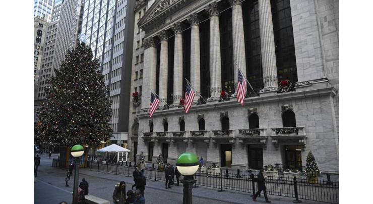 European stocks advance as Wall Street pulls back