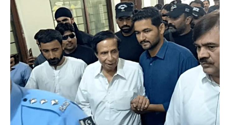 Tribunal allows Parvez Elahi to contest by-election from PP-32