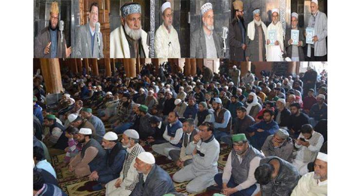 Prayer meeting held to pay homage to Mirwaiz Yousaf Shah