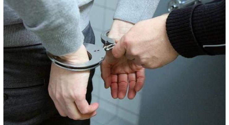 Kohat police arrest drug dealer, recover drugs