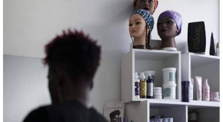 French parliament backs bill against hair discrimination affecting black women
