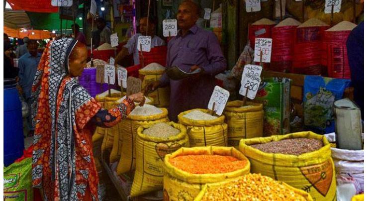 387 traders fined in Shaheed Benazirabad division for violating price list