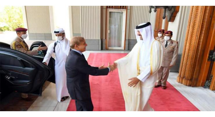 PM, UAE President exchange Eid greetings, reiterate desire to enhance ties