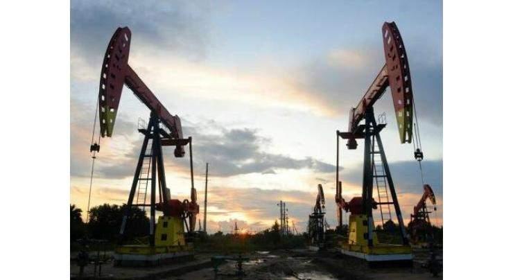 Record London close as oil prices drop on easing Middle East fears