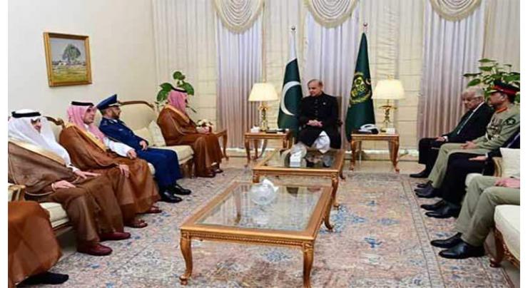 PM, Saudi ministers discuss avenues of bilateral cooperation