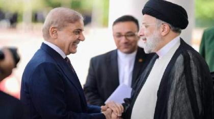 رئیس الوزراء شھباز شریف یجتمع مع الرئیس الایراني خلال زیارته لباکستان