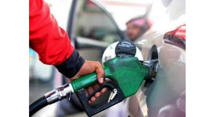 Federal govt reduces petrol price by Rs15.39 per litre