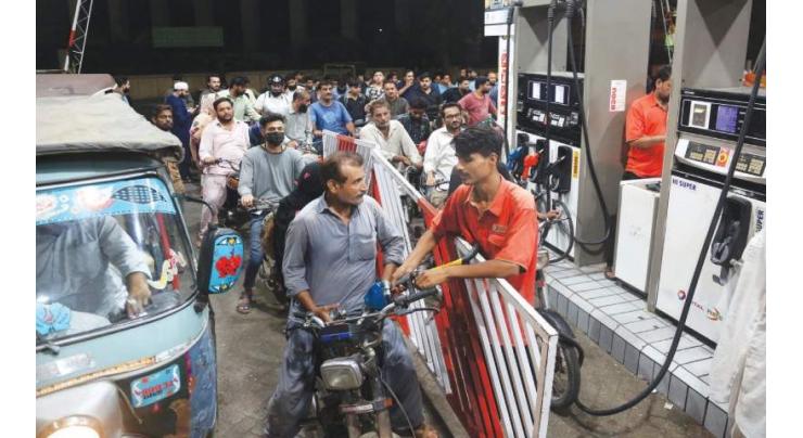 KP petrol pumps, dealers call off strike