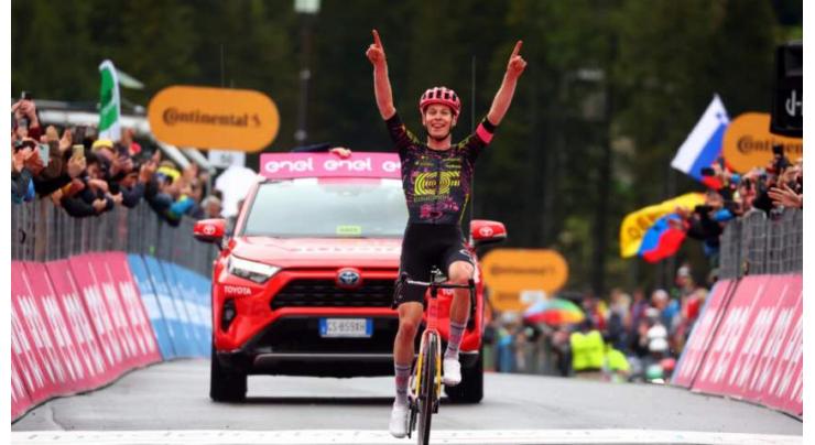 Steinhauser wins Giro 17th stage as Pogacar pulls further ahead