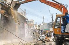 10 shops sealed for encroachment