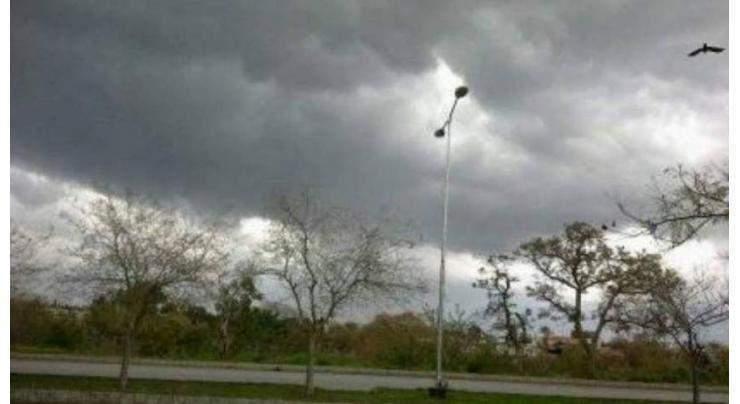 Partly cloudy weather persists in Lahore