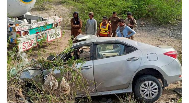 Four die in Sarai Alamgir car mishap