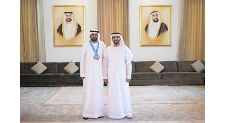 Nahyan bin Zayed honours Emirati runner Salem Al Hashemi