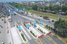 Commissioner reviews city beautification, traffic ..