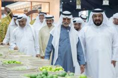 Nahyan bin Mubarak visits Liwa Date Festival