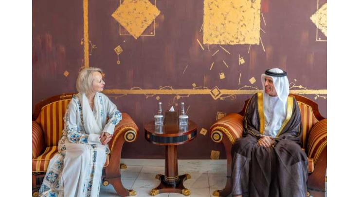 Saud bin Saqr receives US Ambassador