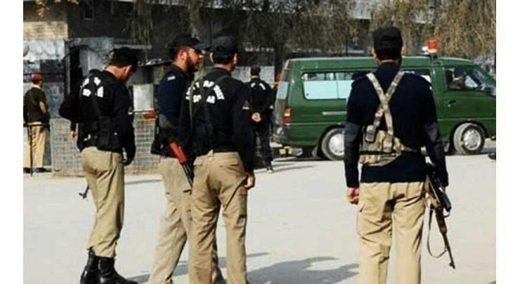 Chiniot police crack down on criminal elements