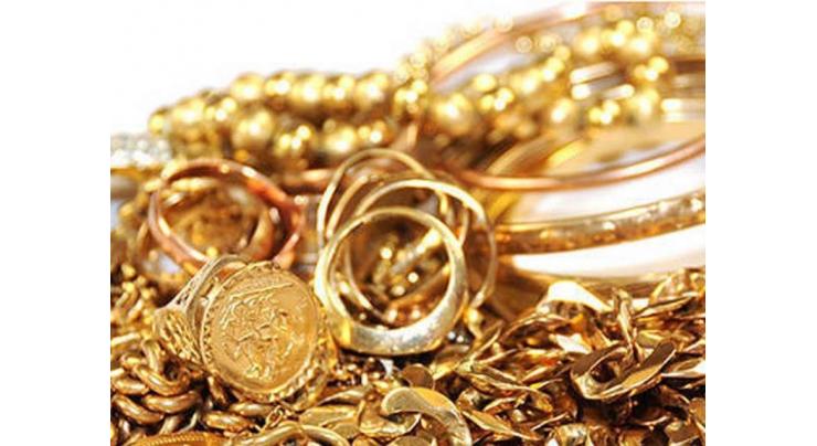 Gold up by Rs.300 to Rs.355,000 per tola