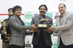 Noor-ul-Amin Mengal awarded Sitara-e-Imtiaz