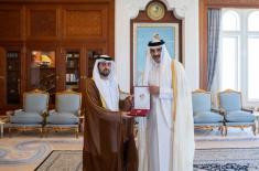 Qatari Emir awards 'Al Wajbah' Decoration to UAE A ..