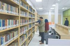 DC Murree visits Municipal Iqbal Library