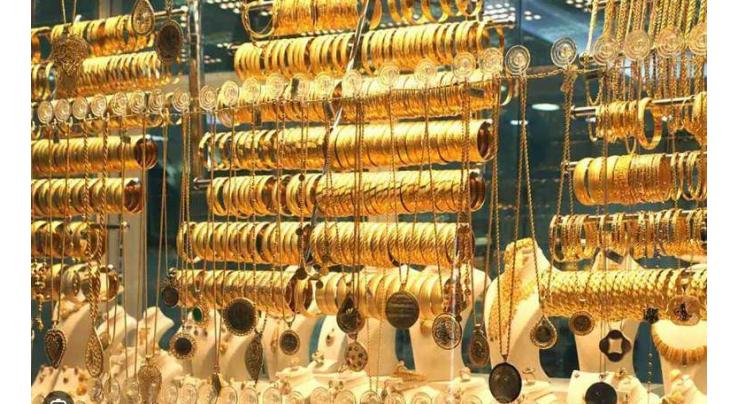 Gold surge by Rs6,100 to Rs 359,000 per tola