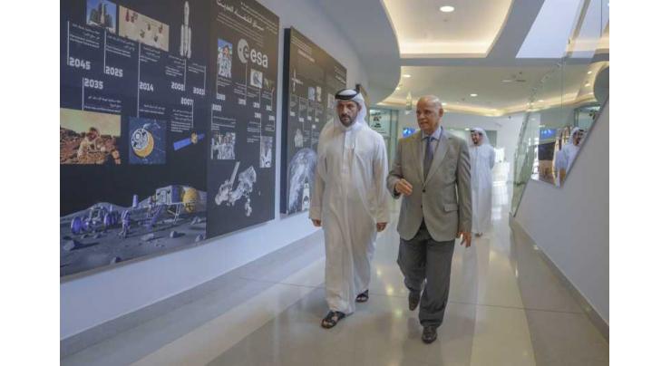 Sultan bin Ahmed reviews latest developments at SAASST