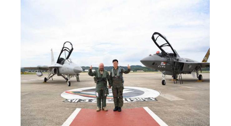 Ministry of Defence undersecretary visits Sacheon Air Base in Korea