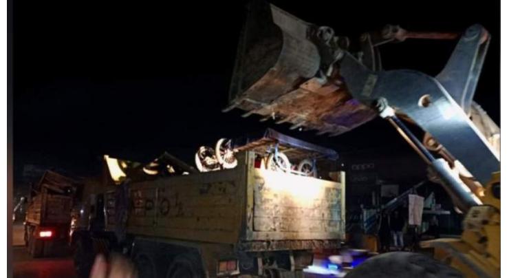 CDA clears encroachments in major drive on GT Road, T-Chowk
