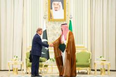 Saudi Arabia, Pakistan sign strategic defence pact