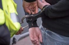 Drop scene of iPhone theft at gunpoint: suspect ar ..