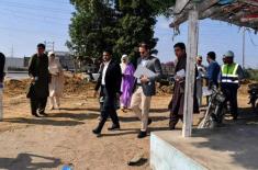 Commissioner Karachi reviews progress of developme ..